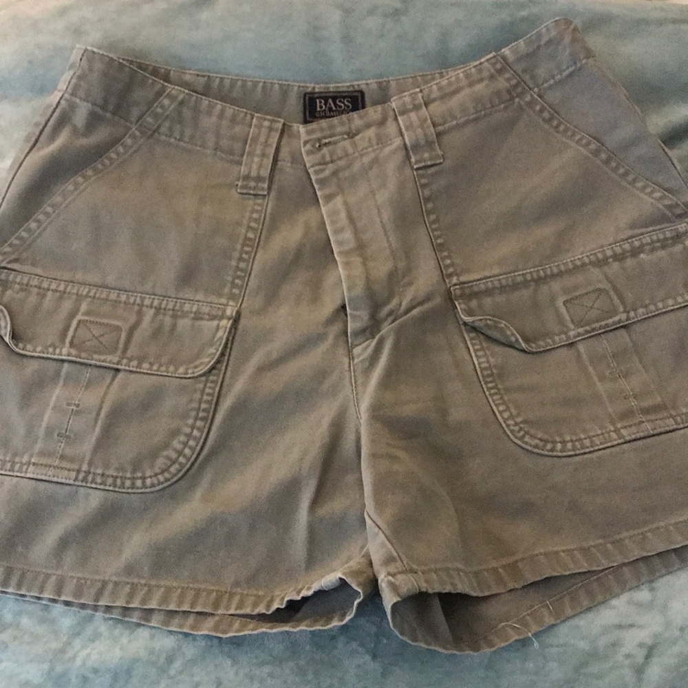 G H Bass Cargo Shorts Size 8
